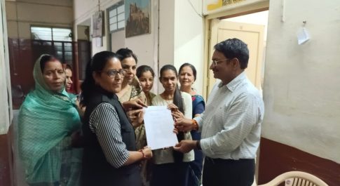 सर्व समाज जागृत महिला संस्थान, राजसमंद द्वारा समलैंगिक व्यक्तियों के विवाह को विधि मान्यता देने के विरोध में ज्ञापन
