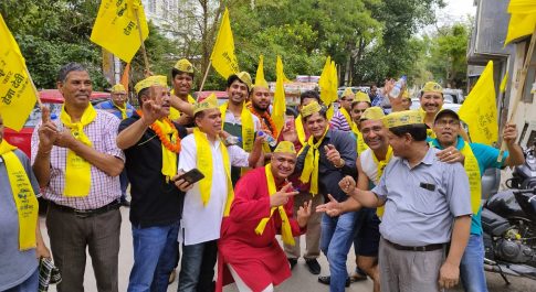 “त्यागी भूमिहार समाज” के साथ आने के बाद से वार्ड 61 प्रत्याशी “हेमा भट्ट” को मिल रहा है भारी जन समर्थन