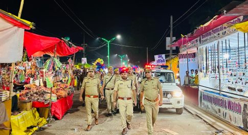 पुलिस अधीक्षक बहराइच प्रशान्त वर्मा द्वार दरगाह शरीफ मेले का किया गया निरीक्षण