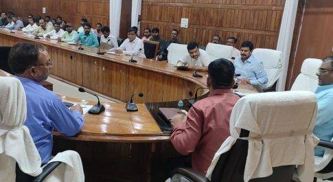 संसद सदस्य स्थानीय क्षेत्र विकास योजना की समीक्षा हेतु बैठक सम्पन्न
