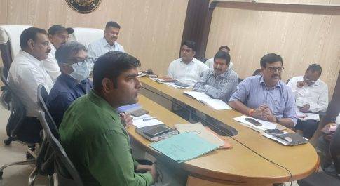 गोल्डेन कार्ड में उल्लेखनीय उपलब्धि के लिए डीएम को मुख्य सचिव की बैठक में मिला प्रस्तुतिकरण का अवसर