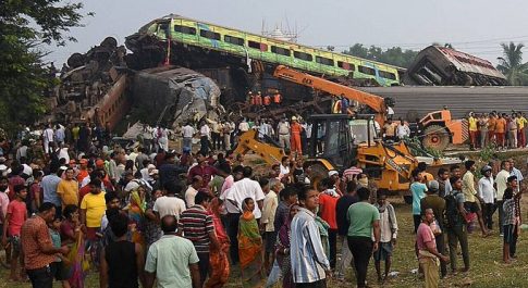 हादसा नहीं, काण्ड है और मानवीय चूक नहीं, नीतियों की अमानवीयता की मिसाल है बालासोर की मौतें