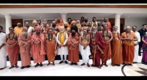 संसद से उज्जैन बरास्ते जंतर मंतर तक : मोदी ने किया क्या? — हवन किया और हवन किया और हवन किया!