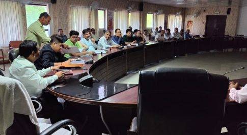 टी.डी.एस. कटौती के लिए प्रशिक्षित किये गये आहरण वितरण अधिकारी