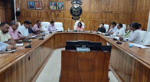 डीएम की अध्यक्षता में सम्पन्न हुई जिला स्वच्छता समिति की बैठक