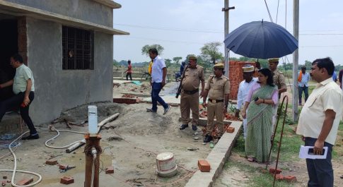 निर्माणाधीन राजकीय पॉलीटेक्निक भिरवा का डीएम ने किया निरीक्षण निर्माण कार्य की कच्छप गति पर जतायी नाराज़गी कार्यों को सयम से पूर्ण कराए जाने के दिये निर्देश