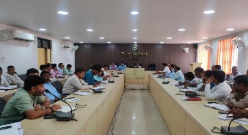 राजस्व संग्रह में प्रगति लाने हेतु टी0डी0एस0 कटौती के सम्बन्ध में बैठक सम्पन्न