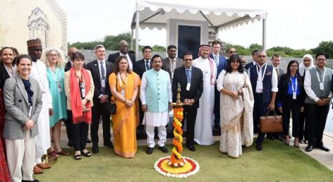 कर्नाटक के हम्पी में आयोजित संस्कृति मंत्रालय की जी-20 संस्कृति कार्य समूह (सीडब्ल्यूजी) की तीसरी बैठक का उद्घाटन सत्र आज