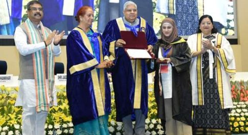 उपराष्ट्रपति ने लोकतंत्र के मंदिरों में व्‍यवधान को हथियार बनाने पर खेद व्यक्त किया
