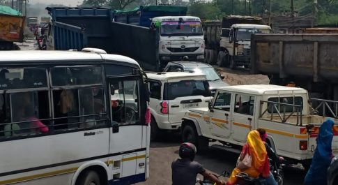 कोरबा-कुसमुंडा रोड पर आवागमन को नागरिकों के लिए सुलभ बनाने की मांग, जाम के खिलाफ 2 को माकपा करेगी विरोध प्रदर्शन