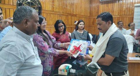शिक्षक दिवस पर जिले के शिक्षकों का हुआ सम्मान
