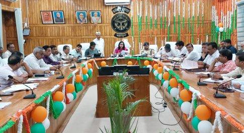 सीएम डैशबोर्ड पर डाटा फीडिंग को अद्यतन रखा जाय: जिलाधिकारी