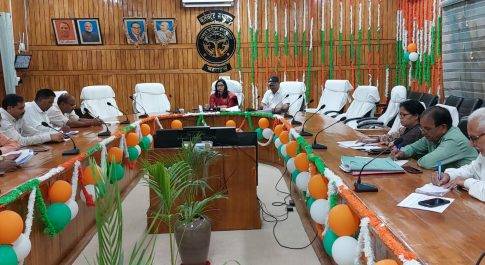 विशेष संक्षिप्त पुनरीक्षण अभियान में सहयोग करें राजनैतिक दल: डीएम