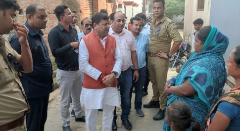 नगर विकास मंत्री ने कांशीराम आवासीय कालोनी तथा मलिन बस्ती का किया भ्रमण