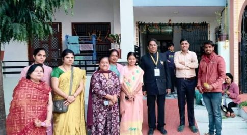 आप प्रत्याशी डॉ. घनश्याम मुरडिया ने महावीर नगर कांकरोली में डोर टू डोर जनसंपर्क किया