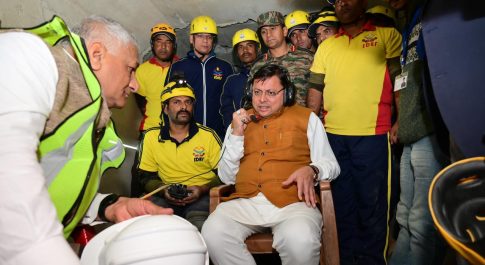 टनल हादसे में बचाव कार्य सही दिशा में, शीघ्र ही सभी श्रमिक भाई सुरक्षित अपने परिजनों के साथ होंगे – जनरल डॉक्टर वी.के. सिंह