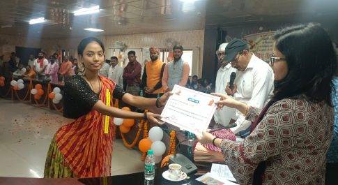 समारोहपूर्वक मनायी गई बिरसा मुण्डा की जयन्ती  जनजातीय बालिकाओं के हुनर की हुई प्रशंसा