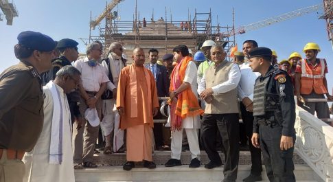 मुख्यमंत्री योगी आदित्यनाथ, केन्द्रीय मंत्री ज्योतिरादित्य सिंधिया व जनरल डॉक्टर वीके सिंह ने किया अयोध्या का दौरा 