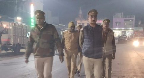 बृजमनगंज थानाध्यक्ष ने गस्ती कर लिया क्षेत्र का जायजा