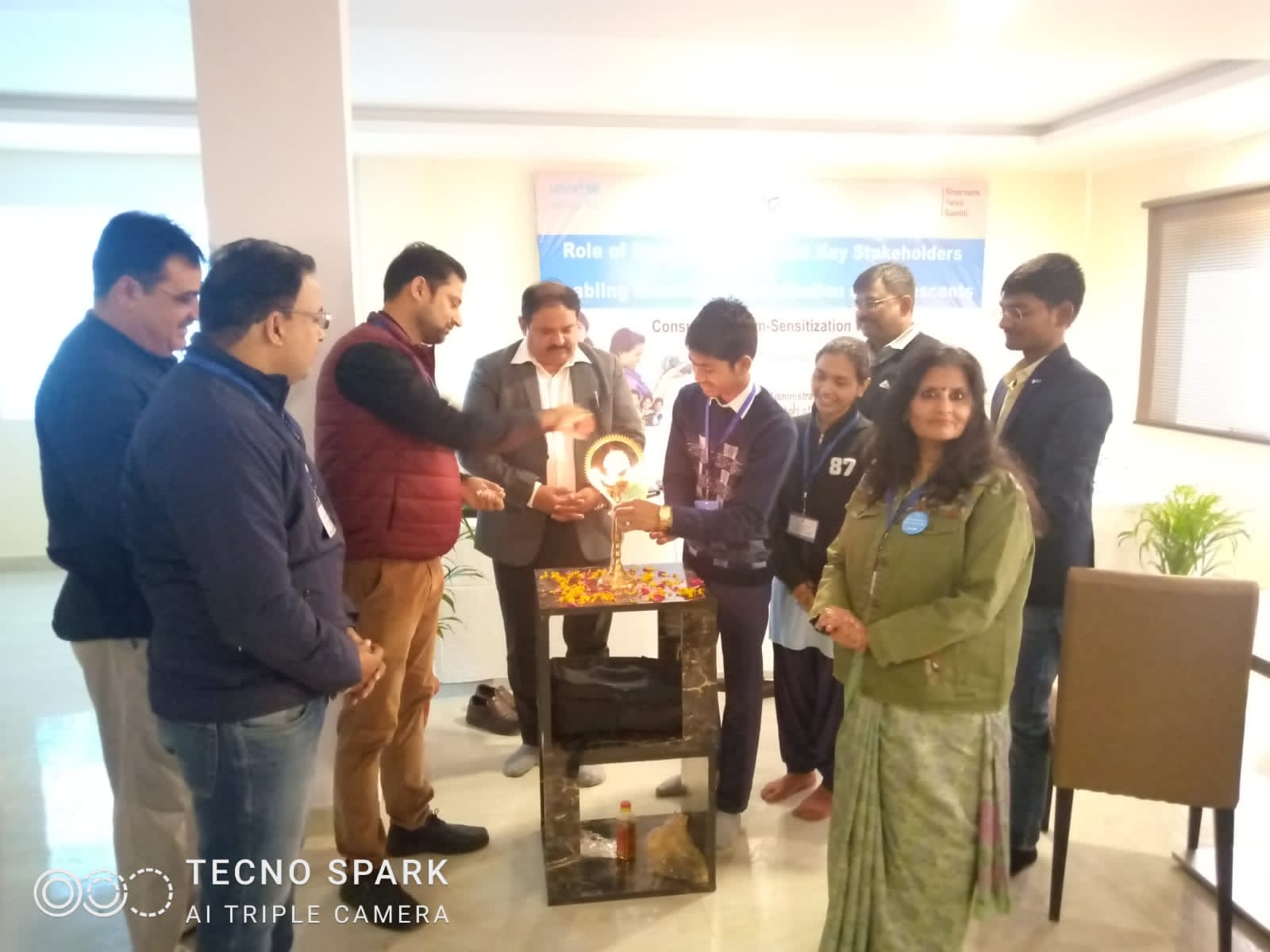 बच्चे भविष्य ही नहीं वर्तमान भी हैं। किशोरों के अर्थपूर्ण सहभागिता पर इकौना में हुई कार्यशाला 