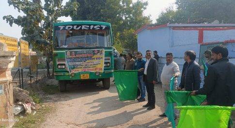 मण्डलीय गोष्ठी के लिए रवाना हुआ कृषकों का दल