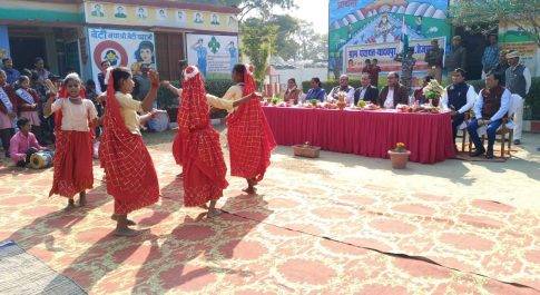 संविलियन विद्यालय यादवपुर की व्यवस्थाओं से प्रसन्न दिखा आईएफएस अधिकारियों का दल