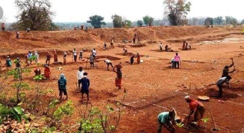 मनरेगा मजदूरों का पात्र और गैर पात्रों में विभाजन अवैध और मनरेगा कानून पर हमला : किसान सभा