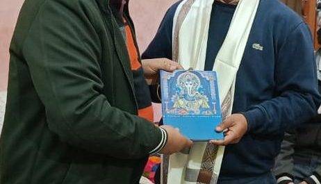 नव वर्ष की संध्या पर बृजमनगंज पत्रकार हुए सम्मानित