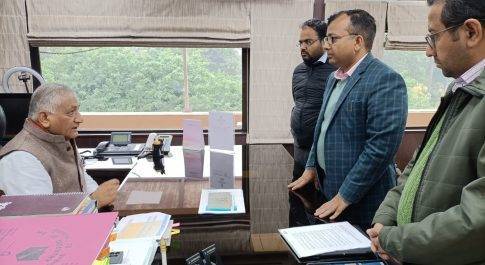 जनरल डॉक्टर वीके सिंह के प्रयासों से खोड़ा नगर पालिका में पेयजल की आपूर्ति से हटी सभी बाधाएं