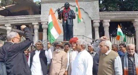 शहीद स्मारक से अदालत चौराहे तक निकाली ट्रैक्टर एवं वाहन रैली 