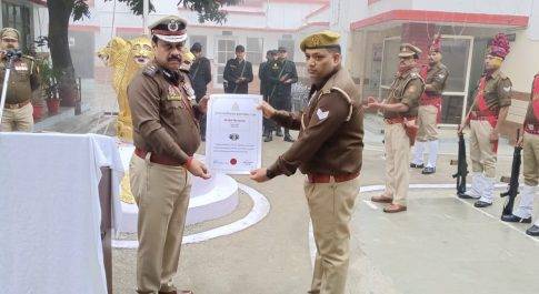 पुलिस महानिरीक्षक कार्यालय बरेली में तैनात मुख्य आरक्षी को मिला पुलिस महानिदेशक प्रसंशा मेडल