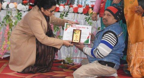 राष्ट्रीय मतदाता दिवस पर सम्मानित हुए बीएलओ व सुपरवाईजर
