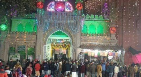 गाजी मियां के 1021 वें सालाना रजब के उर्स में रात से ही उमड़ पड़ा जन सैलाब