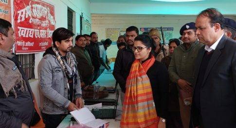 डीएम की अध्यक्षता में तहसील पयागपुर में सम्पन्न हुआ सम्पूर्ण समाधान दिवस