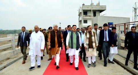 मुख्यमंत्री ने किया ईआरसीपी के निर्माणाधीन पहले नौनेरा-ऐबरा डैम का निरीक्षण