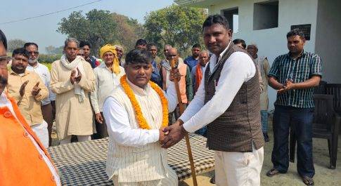 एम्स हॉस्पिटल दिल्ली DF के अध्यक्ष ने अपने गृह जनपद मऊ के नौ ब्लाकों का किया दौरा और जाना लोगो का स्वास्थ्य संबधी हालचाल