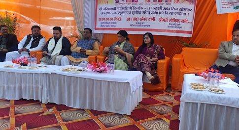 सांसद बहराइच अक्षयवर लाल गोंड ने किया अमृत फार्मेसी का शुभारम्भ