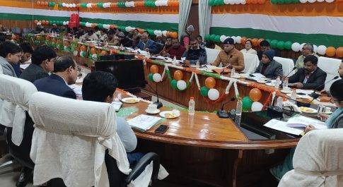 समीक्षा अधिकारियों की परीक्षा को सकुशल सम्पन्न कराने के लिए केन्द्र व्यवस्थापकों के साथ बैठक सम्पन्न