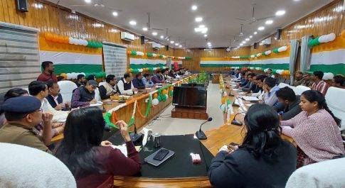 डीएम ने सम्बन्धित अधिकारियों के साथ बहराइच महोत्सव के तैयारियों की समीक्षा