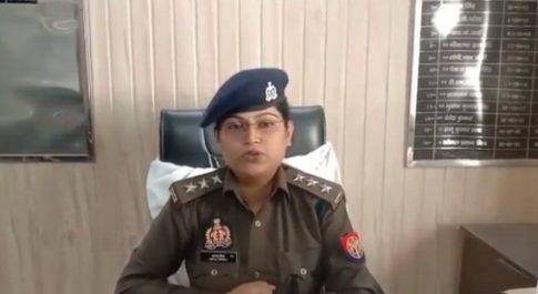 दो बाइक सवारों की आपस में भीड़त दो की मौत 4 घायल