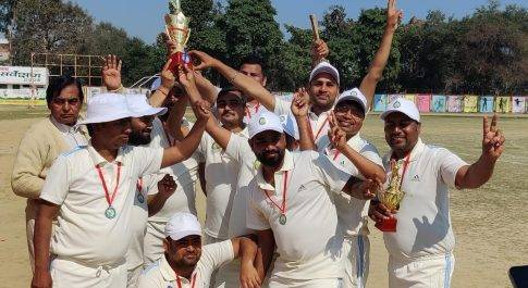 वाणिज्य कर विभाग के स्थापना दिवस पर आयोजित हुआ मैत्री क्रिकेट मैच मैच में राज्यकर विभाग की टीम रही विजयी