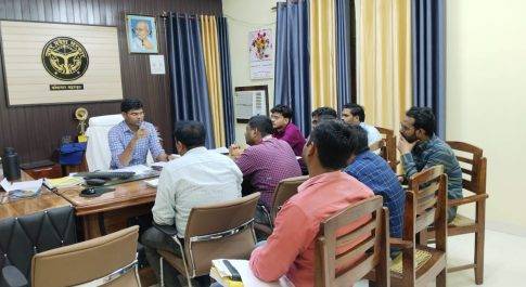 प्रशिक्षित किये गये सहायक व्यय प्रेक्षक