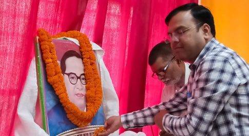 तहसील सभागार में संविधान निर्माता बाबा साहब की मनाई गई जयंती
