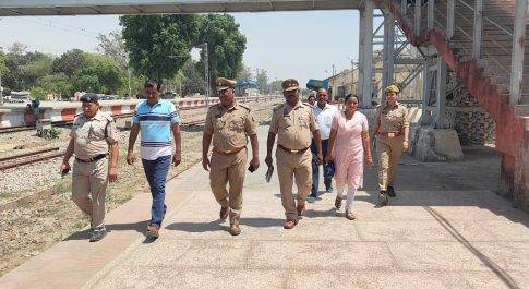 श्रीमान पुलिस अधीक्षक महोदय के कुशल निर्देशन में बालश्रम उन्मूलन,नशा मुक्ति एवं बाल भिक्षावृत्ति के सम्बन्ध में थाना ए०एच०टी०यू० प्रभारी श्री विवेक सिंह द्वारा चलाया गया जागरुकता अभियान