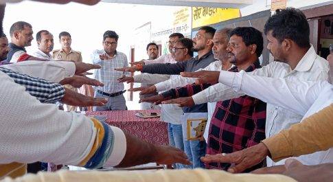 विधानसभा क्षेत्र कैसरगंज के मतदान केन्द्रों का सीआरओ ने किया निरीक्षण