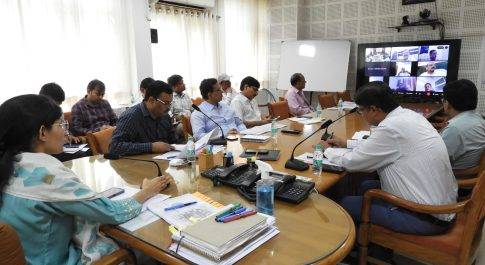 “ईशा दुहन” आईएएस की अध्यक्षता में विद्युत आपूर्ति के सम्बन्ध में समीक्षा बैठक संपन्न