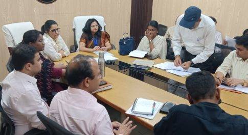 प्रेक्षक की मौजूदगी में मतदान कार्मिकों का सम्पन्न हुआ द्वितीय रेण्डमाइज़ेशन