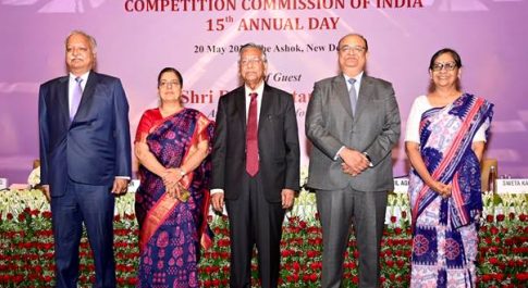 भारत के अटॉर्नी जनरल श्री आर. वेंकटरमणी ने भारतीय प्रतिस्पर्धा आयोग के 15वें वार्षिक दिवस समारोह में मुख्य भाषण दिया
