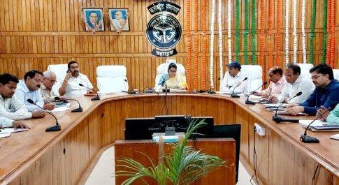 ईडीसी व पोस्टल बैलेट तथा बुज़ुर्ग व दिव्यांग मतदाताओं के मतदान हेतु प्रशिक्षित किये गये कार्मिक