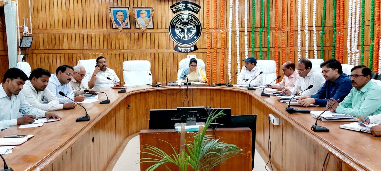ईडीसी व पोस्टल बैलेट तथा बुज़ुर्ग व दिव्यांग मतदाताओं के मतदान हेतु प्रशिक्षित किये गये कार्मिक
